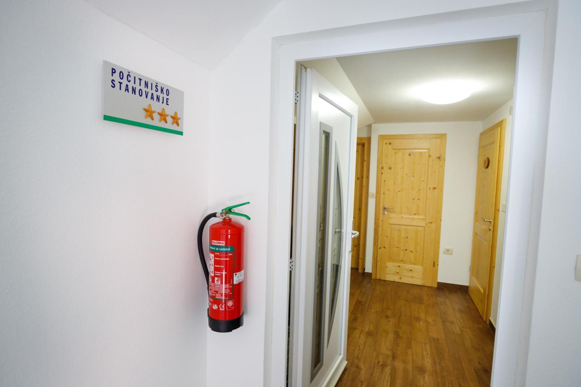 Ferienwohnung Kmetija Na Cendavs Cerkno Exterior foto