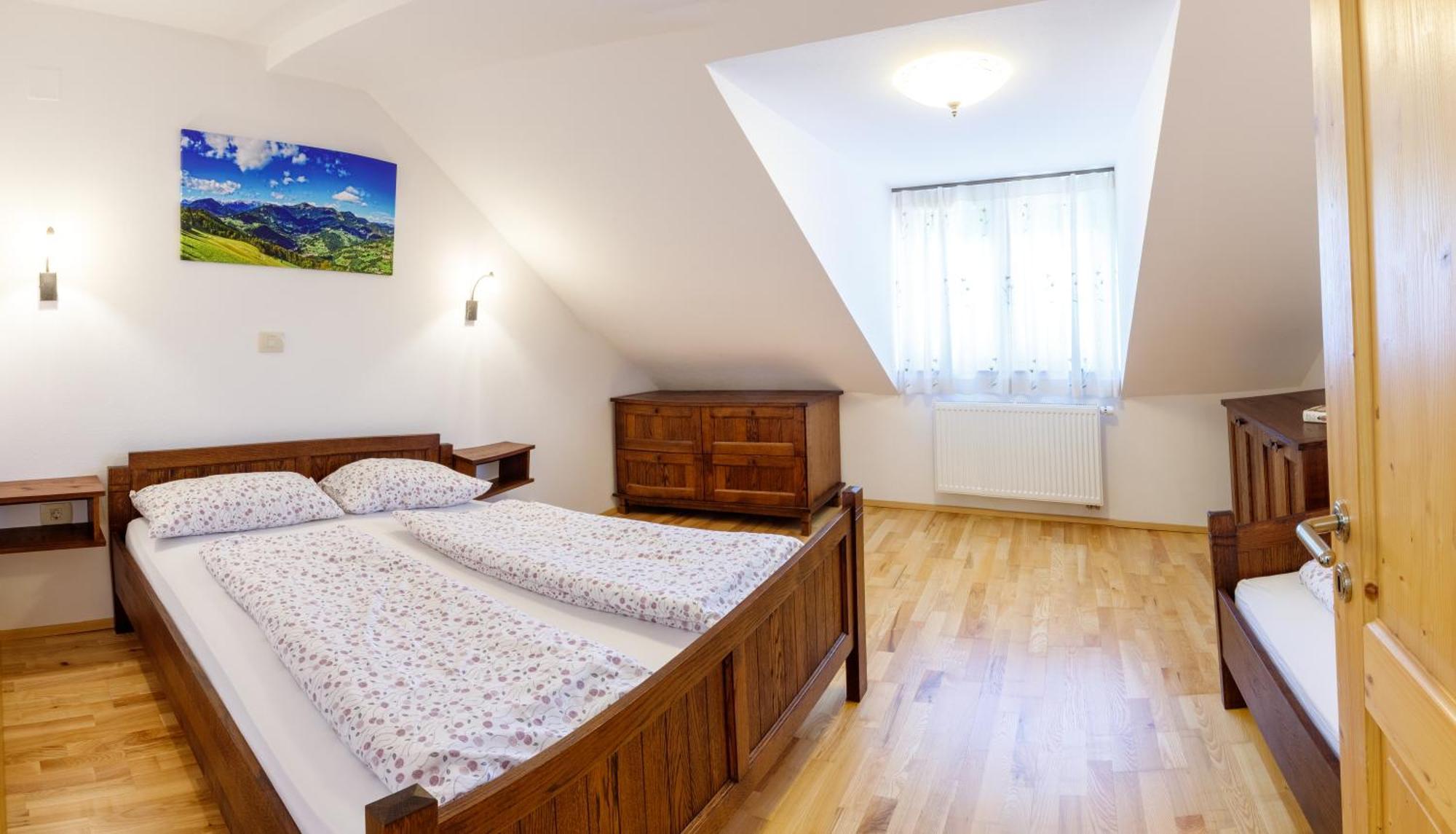 Ferienwohnung Kmetija Na Cendavs Cerkno Exterior foto